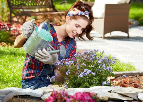 Low-maintenance artificial lawn suitable for family gardens in Croydon